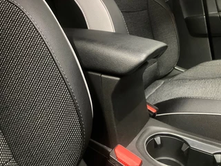 Renault Captur Renault CAPTUR 1.3 TCe 130 Intens | Automaat | LED | Navigatie | Trekhaak | - afbeelding nr 47