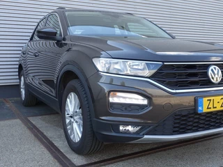 Volkswagen T-Roc Volkswagen T-Roc 1.0 TSi Style I NL-Auto I Airco I Cruise I Android/Apple I Trekhaak I - afbeelding nr 32