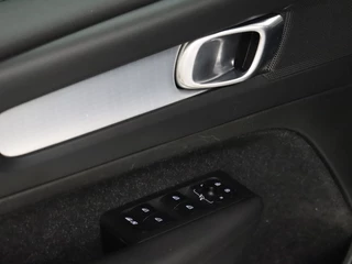 Volvo XC40 Volvo XC40 1.5 T5 Twin Engine Momentum Pro [SCHUIFKANTELDAK, APPLE CARPLAY, ANDROID, HALF LEDER, STOELVERWARMING V+A, PDC ACHTER, CRUISE, NIEUWSTAAT] - afbeelding nr 12