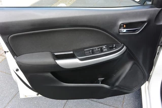 Suzuki Baleno Suzuki Baleno 1.0 High Executive 5-deurs Stootlijstset - afbeelding nr 17