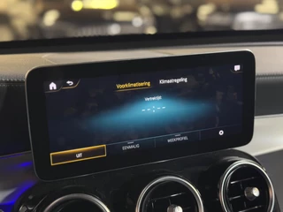 Mercedes-Benz GLC Mercedes-Benz GLC-klasse Coupé 300e 4MATIC Business Solution AMG | sfeerverlichting | keyless | Camera | DAB - afbeelding nr 24