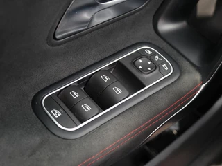 Mercedes-Benz CLA Mercedes-Benz CLA Shooting Brake 200 Business Solution AMG I Panoramdak I Trekhaak I Leder - afbeelding nr 18