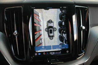 Volvo XC60 Volvo XC60 T6 Recharge AWD R-Design | Longe Range | Panoramadak | Stoelverwarming | 360° Camera | HUD | Trekhaak | Harman / Kardon | Glossy Black - afbeelding nr 50