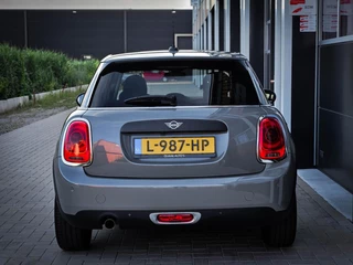 MINI One Mini Cooper One 1.5 Automaat  5-Deurs | CARPLAY | KEYLESS | CAMERA | DEALER ONDERHOUDEN - afbeelding nr 14