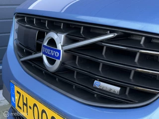 Volvo XC60 Volvo XC60 2.0 D4 FWD R-Design Geartronic-8 /Harman-Kardon/Pano-dak/SensusNav/Camera/Adap.CC/2xElek.stoel/Volle auto/Dealer onderhouden. - afbeelding nr 60