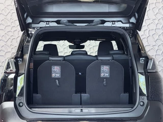 Peugeot 5008 Peugeot 5008 GT BLACK PACK 7P CAMERA NAVI I-COCKPIT LED ELEK.KLEP STOELVERW. LEER LED 2024 7PERS 7PERSOONS - afbeelding nr 46