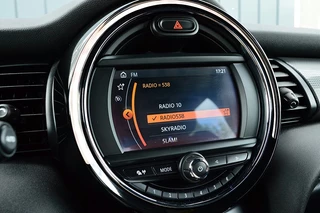 MINI Cooper Rijklaarprijs-Garantie  Navigatie Led Airco Sport stoelen apple carplay - afbeelding nr 21