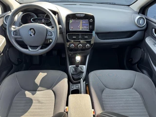 Renault Clio Renault Clio 0.9 TCe Limited 2e Eigenaar,Navi,Airco,Cruise,LM Velgen,PDC Achter,Dealer Onderhouden,N.A.P,APK Tot 01-2026 - afbeelding nr 11