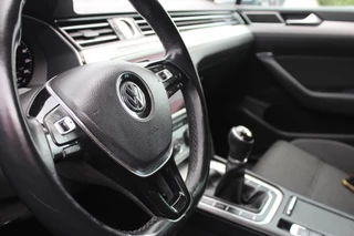 Volkswagen Passat Volkswagen Passat 1.4 TSI 125pk BMT Comfortline Business | Orig. NL | Trekhaak | Virtual dashboard | Carplay | - afbeelding nr 76