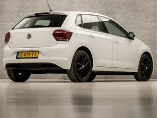 Volkswagen Polo Volkswagen Polo 1.0 Sportline (APPLE CARPLAY, GROOT NAVI, LM VELGEN, SPORTSTOELEN, CRUISE, LED ACHTERLICHTEN, NIEUWE APK, NIEUWSTAAT) - afbeelding nr 5