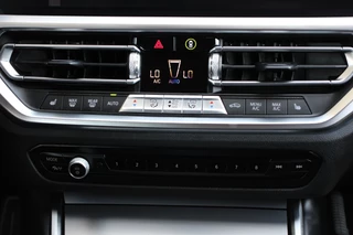 BMW 3 Serie BMW 3 Serie Touring 320i High Executive M Pakket | Pano | Laser | Leder - afbeelding nr 30