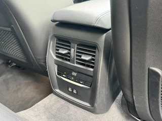 BMW 3 Serie BMW 3-serie Touring 320i High Exec. M-Sport individual Sfeer Leder Camera Pdc v+a Trekhaak Led - afbeelding nr 43