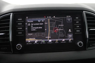 Škoda Karoq Skoda Karoq 1.5 TSI ACT Style Business (PANORAMADAK, CRUISE ADAPTIEF, PARKEERSENSOREN, STOELVERWARMING, NAVIGATIE, AUTOMAAT) - afbeelding nr 21