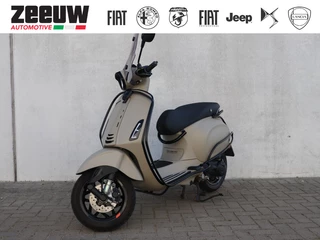 Piaggio Vespa Sprint Sprint 4T Sport | Desert Storm | LED | Zwarte Valbeugels | Full