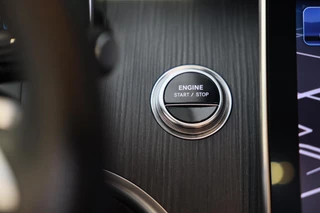 Mercedes-Benz C-Klasse Mercedes-Benz C-klasse 300 e 4MATIC AMG 63 Look / Acc / Memory / Burmester / Head Up / 360 Camera / Leder / Navi / Led / 20 Inch - afbeelding nr 32