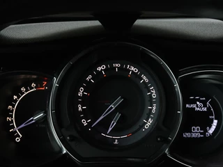 Citroën DS3 Citroen DS3 Cabrio 1.2 PureTech So Chic | Stoelverwarming | Vouwdak |  Vouwdak | Navigatie | Climate control | Parkeerhulp | Cruise control | Bluetooth - afbeelding nr 25