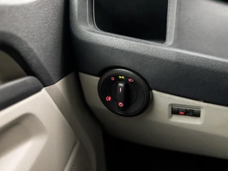 Volkswagen Transporter (APPLE CARPLAY, NAVIGATIE, BLUETOOTH, AIRCO, ELEK PAKKET, ARMSTEUN, SPORTSTOELEN, NIEUWE APK, NIEUWSTAAT) - afbeelding nr 18