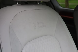 Volkswagen ID. Buzz IQ.Light/Elek. schuifdeuren+klep/Camera/Keyless/Acc/20