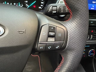 Ford Fiesta Ford Fiesta 1.0 EcoBoost ST-Line Pano Camera Clima Keyless Navi B&O LED 18
