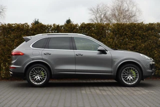 Porsche Cayenne Porsche Cayenne 3.0 S E-Hybrid Cruise|Panodak|Pdc|Camera|Leder|Led|Laser|Bose|E. trhk|Dealer onderhouden - afbeelding nr 4