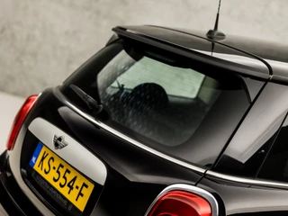 MINI Cooper (STOELVERWARMING, CLIMATE, PARKEERSENSOREN, SPORTSTOELEN, LM VELGEN, ELEK RAMEN, NIEUWE APK, NIEUWSTAAT) - afbeelding nr 23