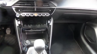 Peugeot 208 Peugeot 208 1.2 Pure Tech 100 Allure, Navi by Carplay, Camera, 3D Digidash - afbeelding nr 11