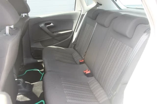 Volkswagen Polo Volkswagen Polo 1.0 Comfortline 5 Deurs Weinig Kilometers - afbeelding nr 10