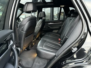 BMW X5 BMW X5 xDrive50i High Executive M-Sport | Pano | HUD - afbeelding nr 28