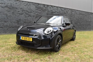 MINI Electric MINI Electric Mini Resolute edition 33 kWh Pano automaat resolute edition 135kw 1e eigenaar n.a.p. Pano / Leder / Harman Kardon / Head Up / Camera / Keyless - afbeelding nr 24