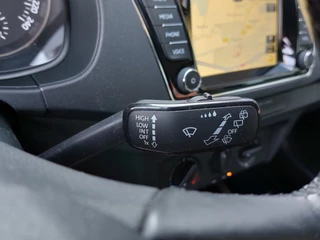 Škoda Fabia Škoda Fabia Combi 1.2 TSI 90pk Ambition Businessline | Origineel NL | Navi | Airco | Cruise | Bluetooth Carkit+Streaming | Pdc | Mistlampen | 15''lm - afbeelding nr 18
