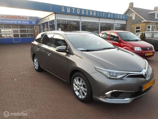 Toyota Auris Touring Sports 1.2T Executive TREKHAAK+ONBERISPELIJKE STAAT