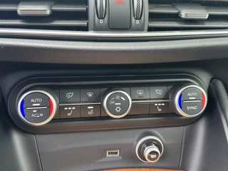 Alfa Romeo Stelvio Alfa Romeo Stelvio 2.0 T Q4 Luxery, 320pk, 20 inch, top!! - afbeelding nr 11