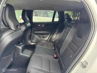 Volvo V60 Volvo V60 2.0 T6 Recharge AWD R-Design / Carplay - afbeelding nr 22