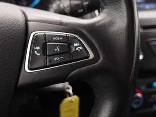 Ford Focus TREKHAAK / NAVI / CLIMA / PDC / BLUETOOTH / CRUISE - afbeelding nr 29
