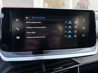 Peugeot 2008 Peugeot 2008 130PK Allure Pack | Dab+ | Navi | Climate | Cruise - afbeelding nr 30