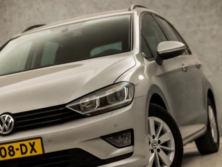 Volkswagen Golf Sportsvan Automaat (NAVIGATIE, CLIMATE, STOELVERWARMING, ADAPTIVE CRUISE, SPORTSTOELEN, PARKEERSENSOREN, GETINT GLAS, LM VELGEN, NIEUWE APK, NIEUWSTAAT) - afbeelding nr 30