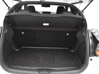 Toyota Yaris Toyota Yaris 1.5 Hybrid 130 Executive | Stuur en Stoelverwarming | PDC V+A | - afbeelding nr 12