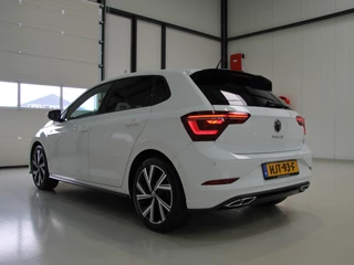 Volkswagen Polo Volkswagen Polo 1.0 TSI 110pk DSG R-Line | Acc | Lane | Camera - afbeelding nr 4