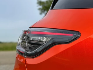 Renault Clio Renault Clio 1.0 TCe ECO-G 100 techno AUTOMAAT / CAMERA / NAVI / CARPLAY / ECC / ZGAN - afbeelding nr 40