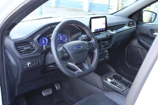 Ford Kuga Ford Kuga 2.5 PHEV ST-Line X | Wegklapbare trekhaak | Winter Pack | 19 inch velgen + rode remklauwen | Bang&Olufsen | Elektrische achterklep - afbeelding nr 8