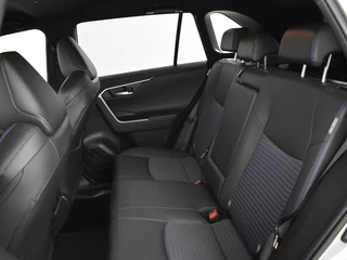 Toyota RAV4 Toyota RAV4 2.5 Hybrid AWD Bi-Tone | Parkeersensoren V+A | Stoelverwarming - afbeelding nr 12