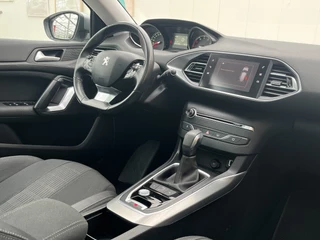 Peugeot 308 Peugeot 308 PureTech 130 EAT6 Allure | Panoramadak | Camera achter | Carplay/Android Auto | - afbeelding nr 27