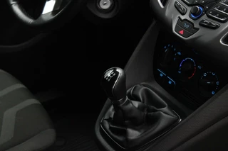 Ford Transit Connect Ford Transit Connect 1.5 TDCI *Airco* PDC* Nw APK* Bluetooth* - afbeelding nr 35