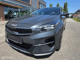 Kia XCeed XCeed 1.6 PHEV Luxe uitvoering  Nieuwe Type & Logo 18 inch Velgen , Stoel Verwarming , Key Less entry , Dodehoek detectie , Electr. Stoel met geheugen , Elect achterklep , Navi - Camera , Parkeerhulp voo & achter, Priveglas - afbeelding nr 10