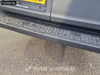 Iveco Daily Iveco Daily 35C21 210PK Automaat L4H2 2025model ACC CarPlay Camera L3H2 16m3 Airco - afbeelding nr 8