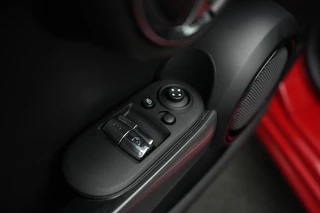 MINI Cooper Mini Mini 1.5 Cooper Chili Serious Business | John Cooper Works Chili Pakket | Keyless Entry | lederen bekleding | Navigatie | Parkeersensoren | verwarmde voorstoelen - afbeelding nr 48