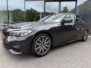 BMW 3 Serie BMW 3 Serie 320i M-Sport,1e Eig,Half Leer,LED,Carplay,Dealer OH,Lane Ass., - afbeelding nr 2