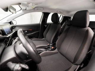 Peugeot 208 Peugeot 208 1.2 PureTech Sport (APPLE CARPLAY, GROOT NAVI, 360 CAMERA, LM VELGEN, SPORTSTOELEN, PARKEERSENSOREN, LED KOPLAMPEN, LANE ASSIST, NIEUWSTAAT) - afbeelding nr 14