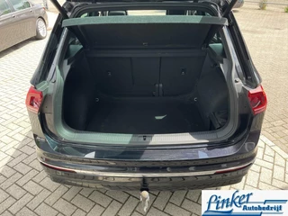 Volkswagen Tiguan Volkswagen Tiguan 1.5 TSI ACT Highline 2x R-Line NL-AUTO TREKH PANO - afbeelding nr 20