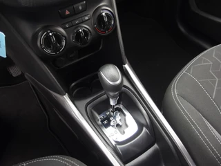Peugeot 2008 AUTOMAAT / D-RIEM VV / CARPLAY / NAVI / AIRCO / PDC / BLUETOOTH / CRUISE / NL-AUTO - afbeelding nr 26